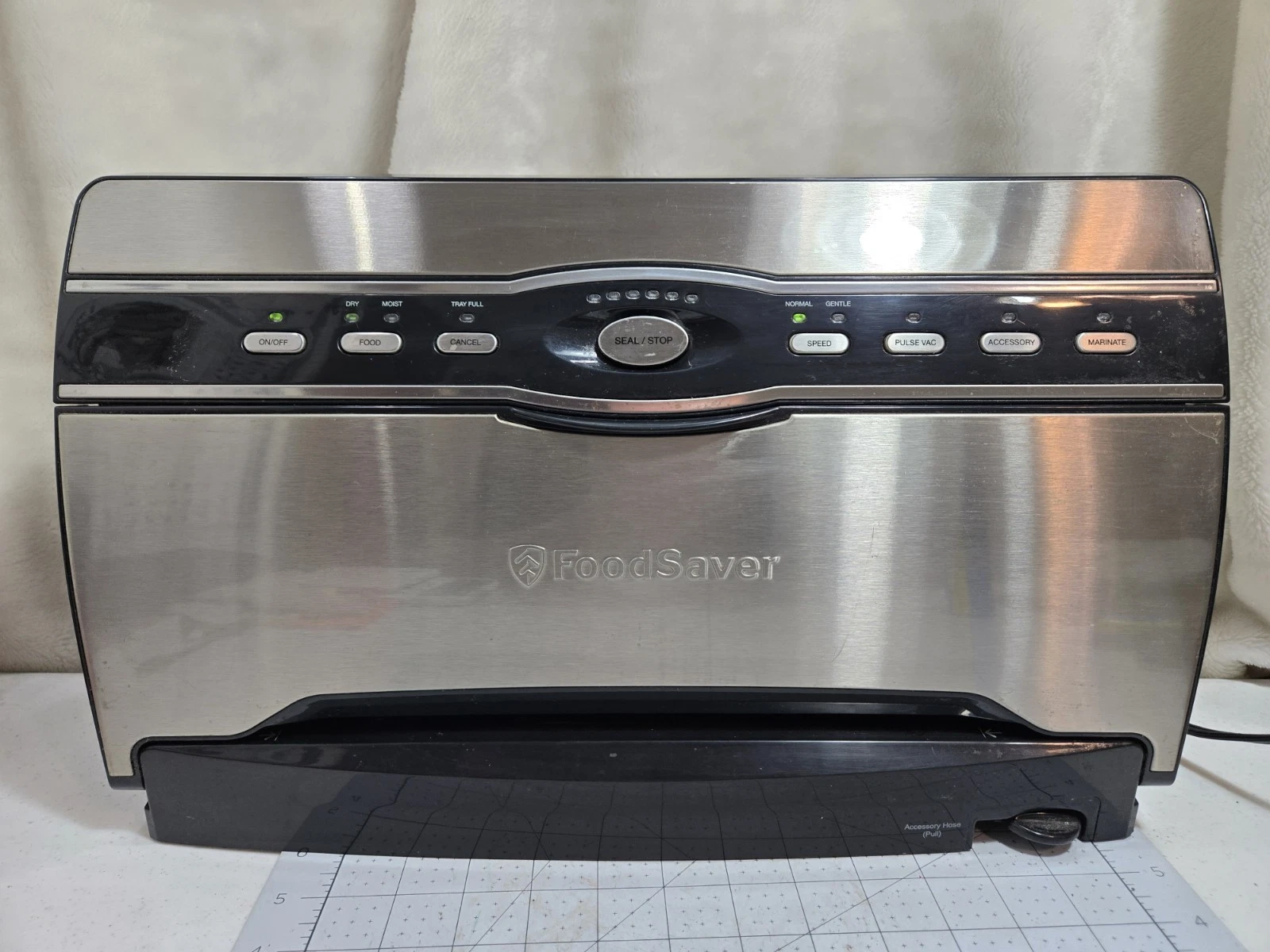 FoodSaver V3880 Vacuum Sealing System