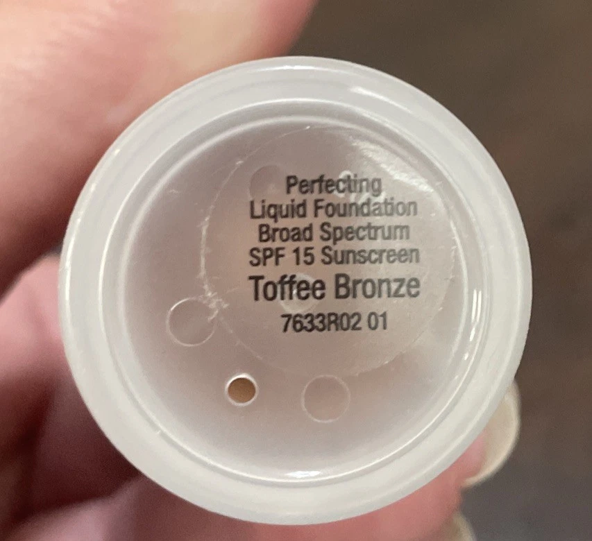 Arbonne Perfecting Liquid Foundation TOFFEE BRONZE -  New DISCONTINUED see Pics - Image 2 of 3