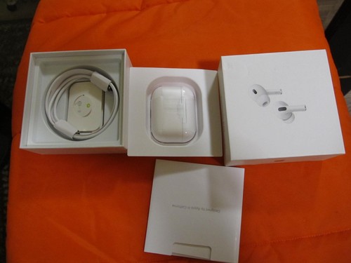 Air Pods Pro 2 Ear buds/Charging Case/Cable new / open box