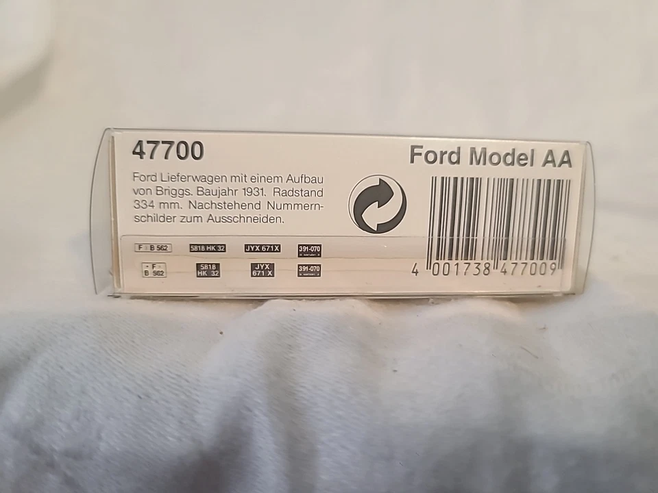 Caminhão de entrega Ford AA 47700 NOS BUSCH 1 87 escala HO - Imagem 2 de 4