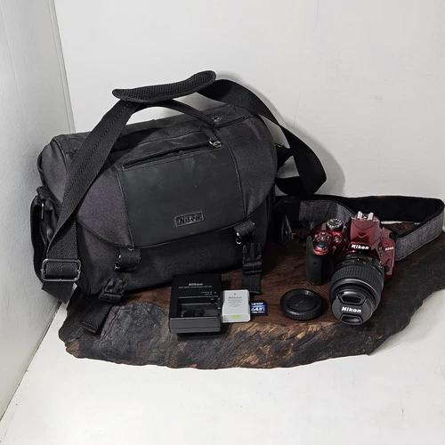 Nikon D3400 24.2MP Digital SLR Camera with 18-55 Lens Battery & Charger Red 64gb