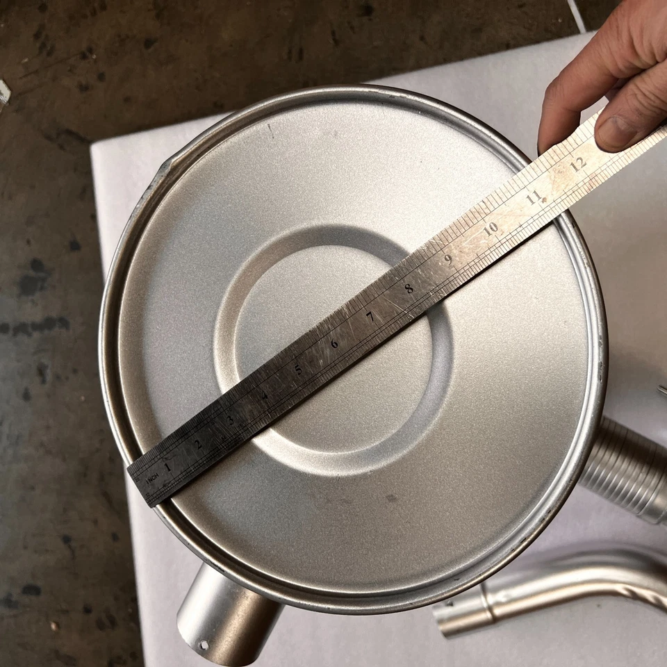 13E6-33020 Muffler Silencer FITS FOR HYUNDAI R130LC R130LC-3 R160LC-3 R130-5 - Image 4 of 4