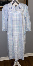 Vtg Women's Medium Blue Plaid Pearl Snap Front Robe Housecoat Embroidered Robe