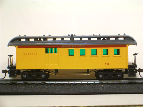 HO MANTUA UNION PACIFIC 1860 WOODEN COMBINE CAR #715110 WOODEN CAR UP - Picture 2 of 2