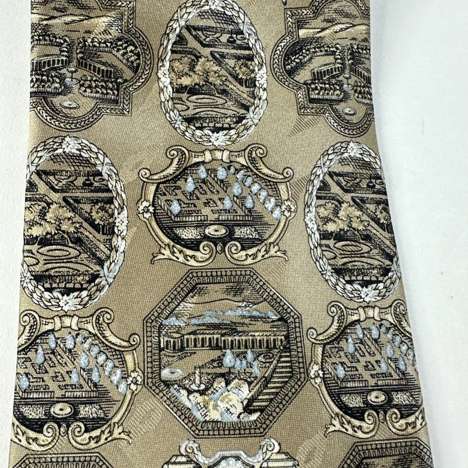 Corbata de seda Gianfranco Ferre para hombre 57 x3,5 medallones barrocos Italia ciudad años 80 Foto 2 de 4