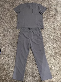 Jaanuu mens scrub sets XL/ L