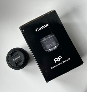 Used -  Canon RF 35mm f/1.8 IS STM Macro Lens