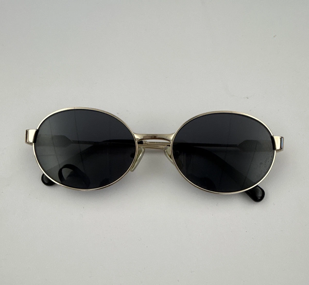Women\'s Quay Black and Gold Round Sunglasses One Size QUAY LOOP ME IN Women main image 4