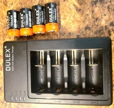 Dulex RCR123A Battery Charger with 4 Rechargeable Batteries