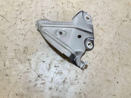 BMW X1 F48 Kotflügelhalter vorne rechts 7351516 1.50 2021 33806580