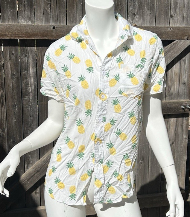 Retired Print TIPSY ELVES Pineapple Parade Hawaiian Men's Small Shirt