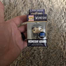 Funko Pop! Llavero: Wednesday Addams Five Below Exclusive / Jenna Ortega