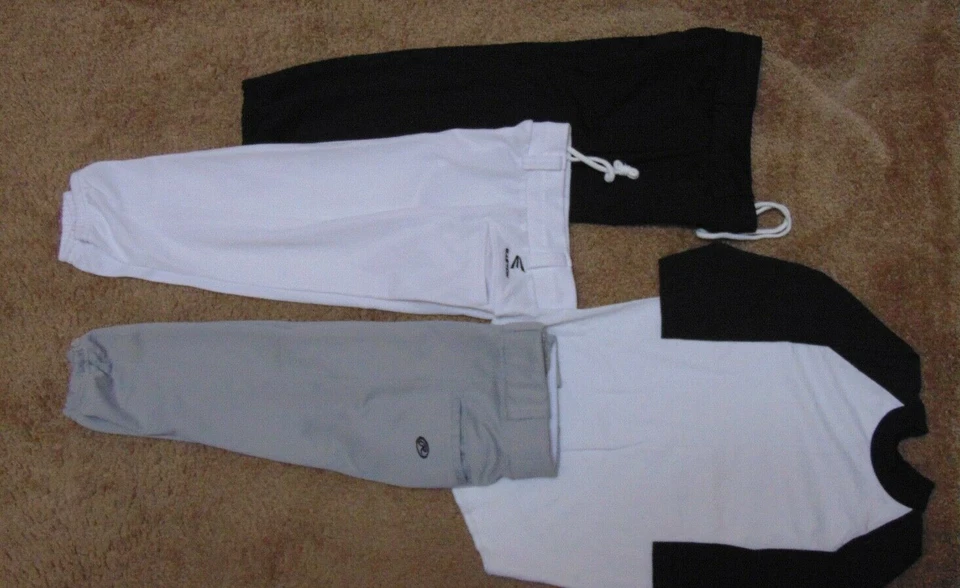 Lote deportivo Easton, Soffe, Rawlings para niños talla XS Foto 4 de 4