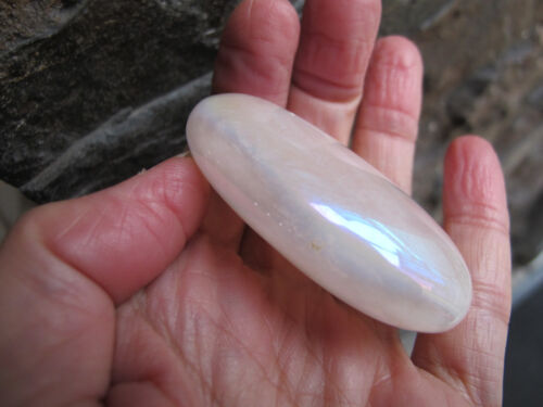 Rose Aura Quartz Crystal Palm stone polished Healing confidence Love Chunky 74g - Afbeelding 1 van 24
