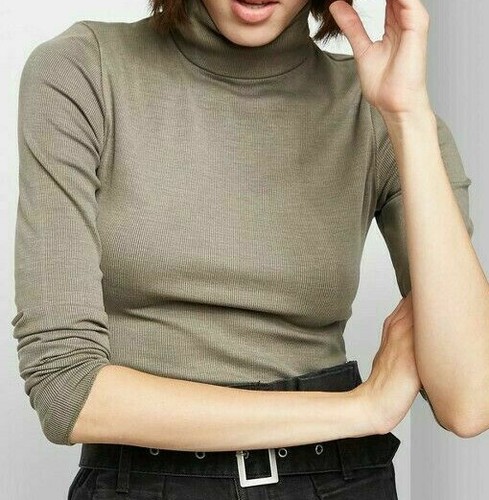 NWT Womens Long Sleeve Mock Turtleneck 