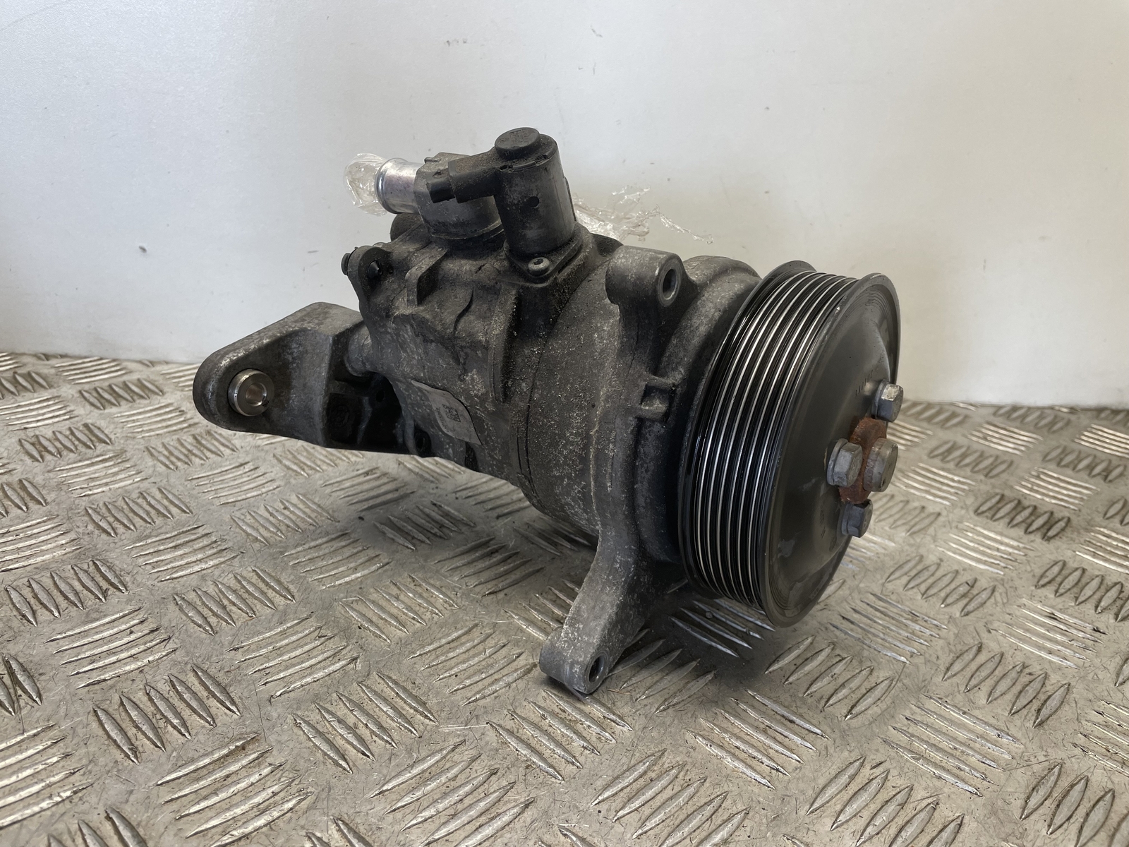BMW 7 F01 Power Steering Pump 6776178 LH2115347 | eBay 