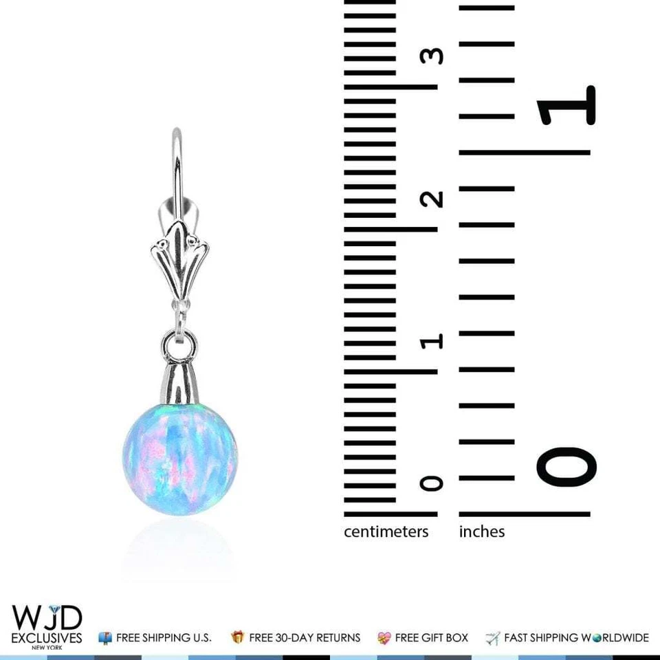 Pendientes colgantes de oro blanco de 14K con forma de bola de ópalo de fuego azul de 8 mm Foto 4 de 4