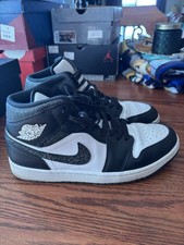 Preços baixos em Jordan 1 SE Mid Panda Elephant | eBay