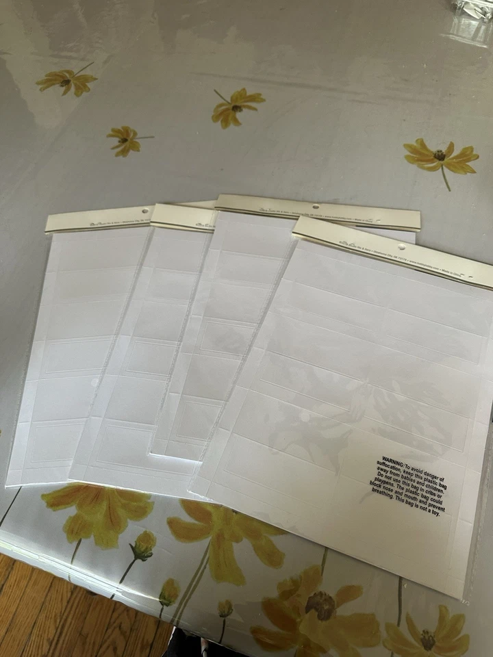 Tarjetas Studio His & Hers blancas con plata para lugar de boda 48 unidades NUEVAS, 4 paquetes Foto 3 de 3