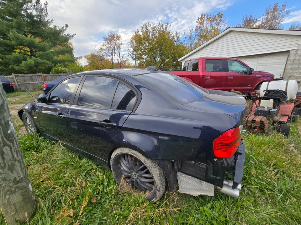 BMW 328i 2008 suspensión travesaño refuerzo 31116768714 - ¡Pieza OEM! Foto 2 de 4