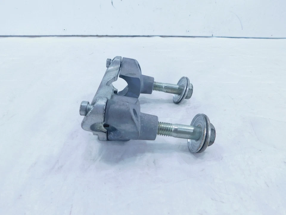 Soportes de abrazadera elevadora para manillar delantero Harley Davidson Road Street & Electra Glide Foto 3 de 4