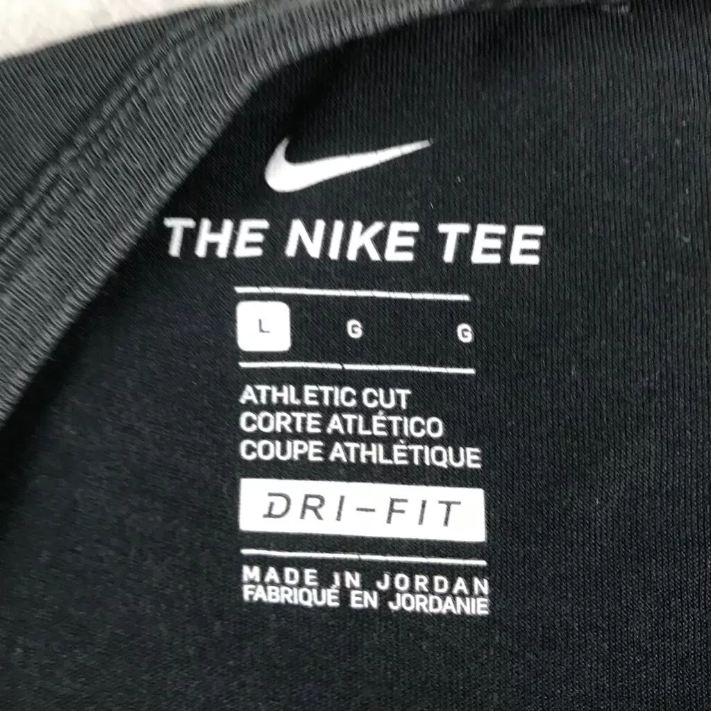 Nike Shirt Mens Large Black Just Buckets Athletic Cut Short Sleeves Graphic Tee
