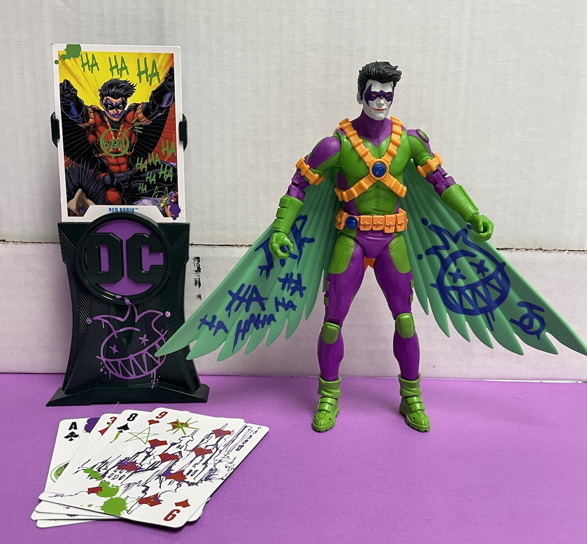 McFarlane DC Multiverse Gold Label Red Robin Jokerized 7” Action