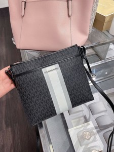 michael kors bedford signature crossbody