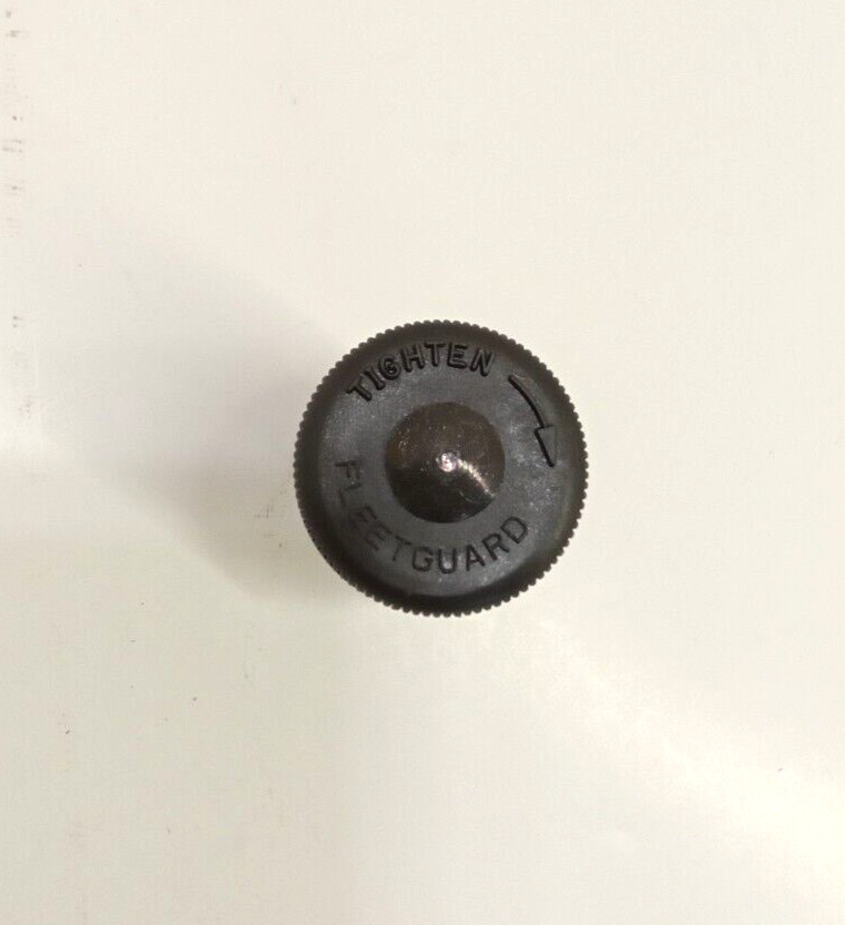 Fleetguard Genuine OEM Q347367-20 Power Steering Oil Vented Fill  