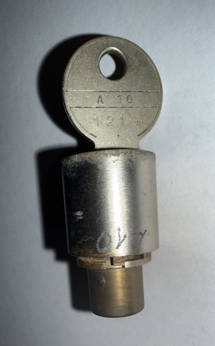 Stanley Vidmar Cabinet Key and Lock Cylinder, A10 A-10 Series 1219