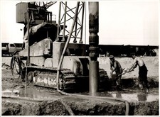 Foto Wolfsburg, Hafen, Baumaschine, Kettenfahrzeug, Erdbohrung - 11124103