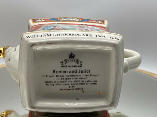 Vintage Sadler teapot - Romeo and Juliet (Shakespeare) Boxed Blue - Picture 10 of 10