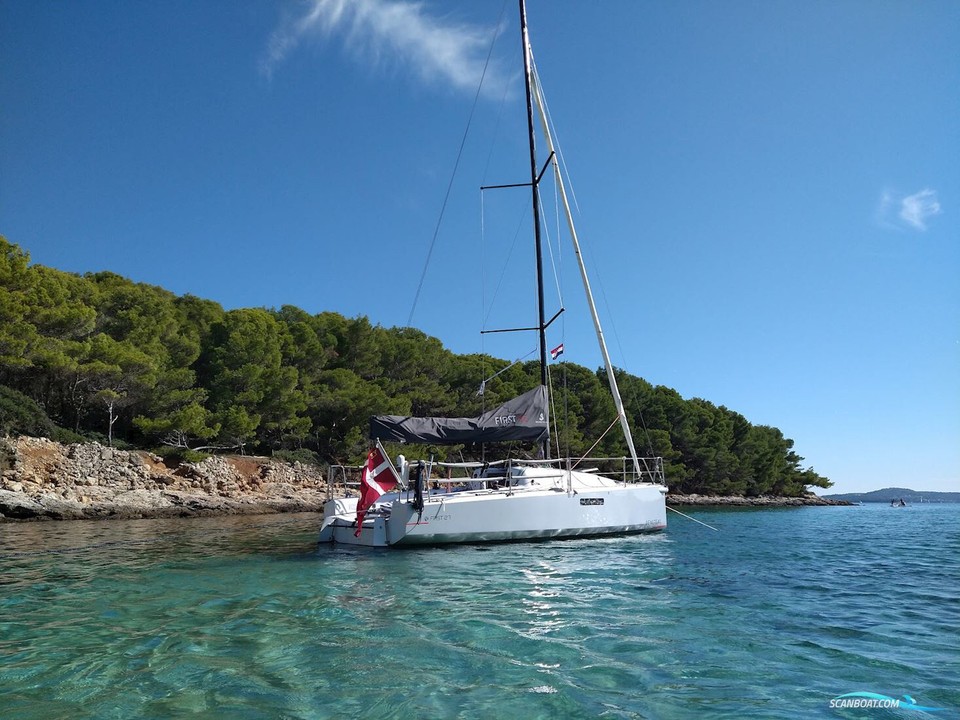 B n teau First 27 Seascape Edition K b I B de B de
