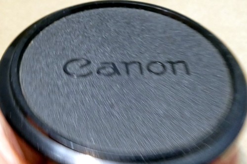 Canon B-62 Front Lens Cap for 35-70mm f3.5 FD push on slip on - OEM - Picture 2 of 7