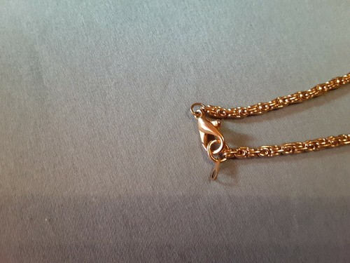 Vintage Gold Tone Necklace With Gold Tone Flake Pendant 30" - Picture 4 of 4