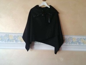 mantella poncho