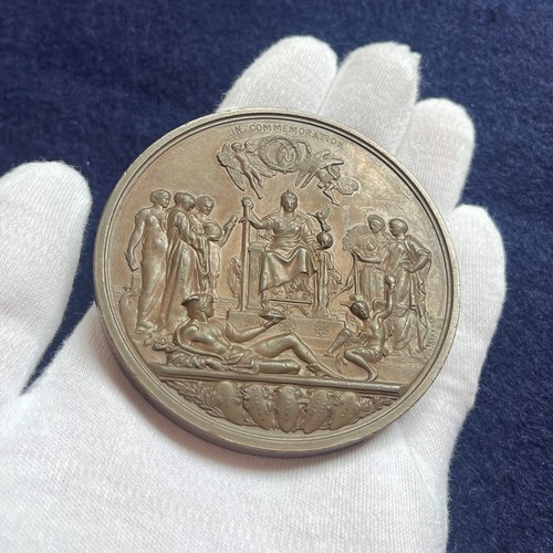 1887 KÖNIGIN VICTORIA BRONZE GOLDENE JUBILÄUMSMEDAILLE 77mm VON BOEHM - EIMER 1733B V273 - Bild 2 von 9
