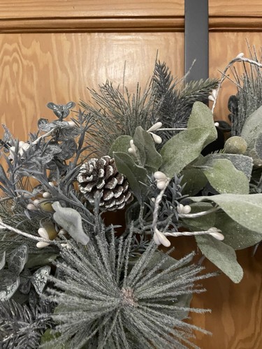 Luxury Festive Flocked Silver And Grey Green Christmas Wreath 40cm appx BNWT - Picture 5 of 9