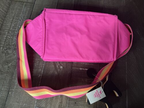 VICTORIAS SECRET PINK NWT Cooler/Lunch Bag Ling Adjustable Strap Dog Keychain - Picture 2 of 10