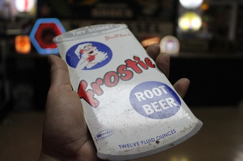 RARE 1950s TRY SOME FROSTIE ROOT BEER STAMPED PAINTED METAL SIGN SODA TWELVE CAN - Picture 8 of 14