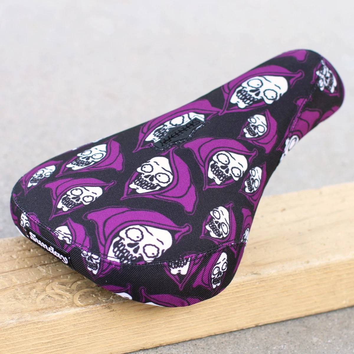 SUNDAY SWEEPER POSSE BICYCLE PIVOTAL SEAT BLACK PURPLE STREET SWEEPER ODYSSEY