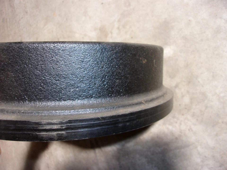 Tambor de freno delantero Chevrolet Corvair 1965-1969  Foto 3 de 3