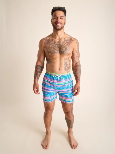 Chubbies Men's "The Rainbow Statics" 4" Lined Classic Swim Trunk Stripe - Medium - Picture 7 of 7