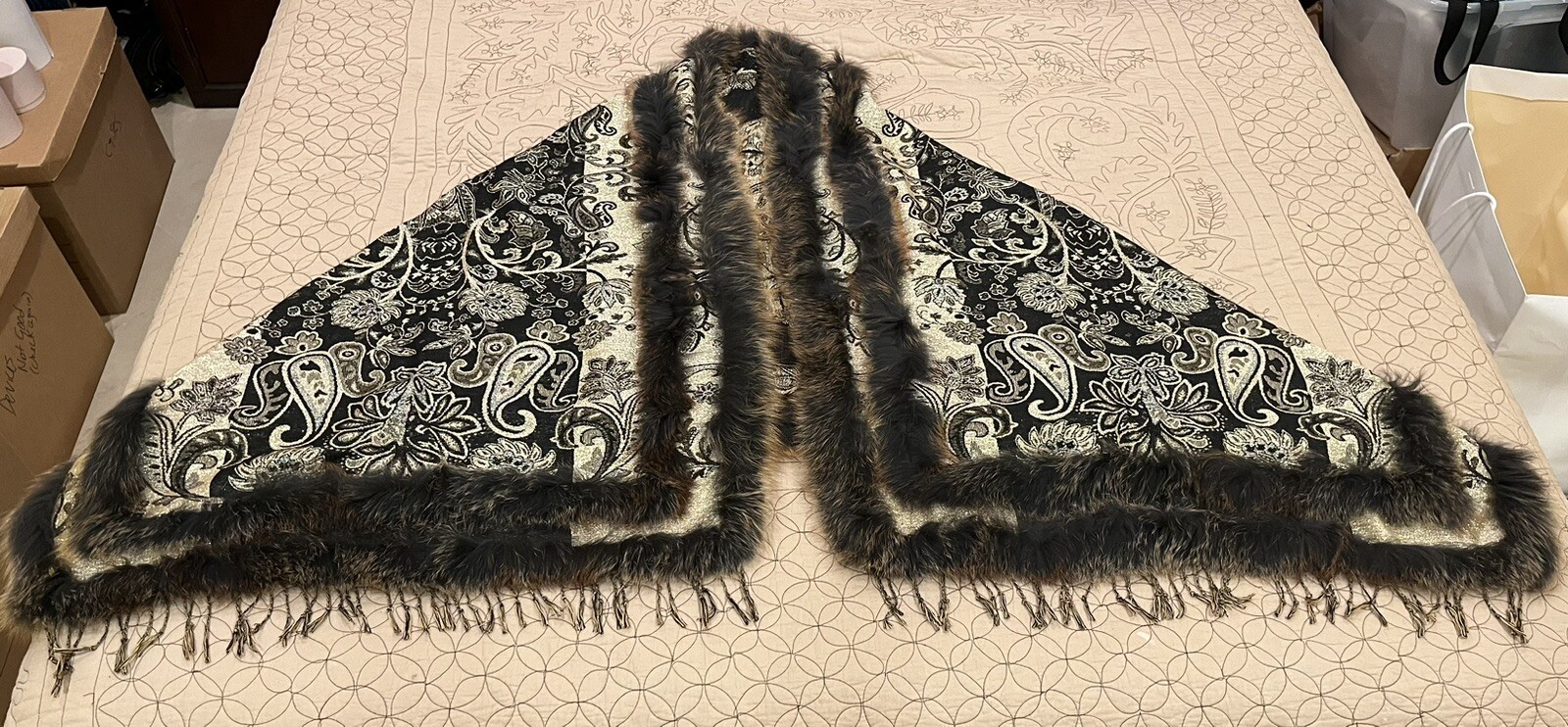 Adrienne Landau Gold & Black Shawl Wrap Scarf w/ 100% Real Fox Fur