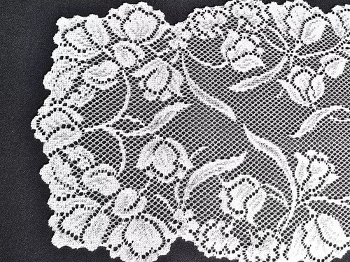 White Tulips Lace Table Runners 36" - 54" or Place Mats Livingroom Bedroom - Picture 15 of 18