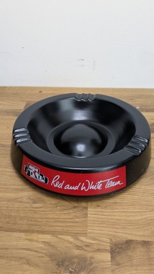 Marlboro F1 schwarz Aschenbecher rot-weiß Team Keramik Wade F1 Racing groß 23 cm