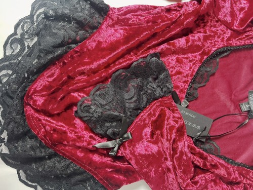 Witwe Dolls Kill Samt Spitze Bustier Korsett Vampir Goth Top rot und schwarz klein - Bild 16 von 16