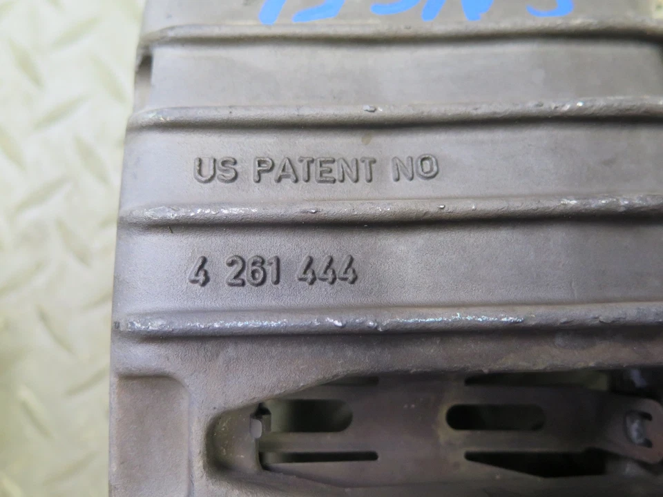 97-04 CHEVROLET CORVETTE C5 CUPÉ CONVERTIR JUEGO DE 2 PINZAS DE FRENO DELANTERAS PBR OEM Foto 3 de 4