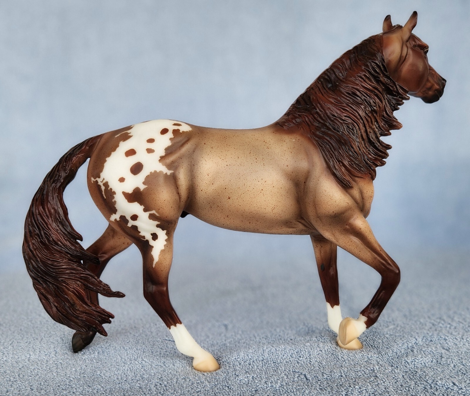 Breyer 2015 Breyerfest Volunteer Model Smart Chic Olena "Parfait". 711435. eBay