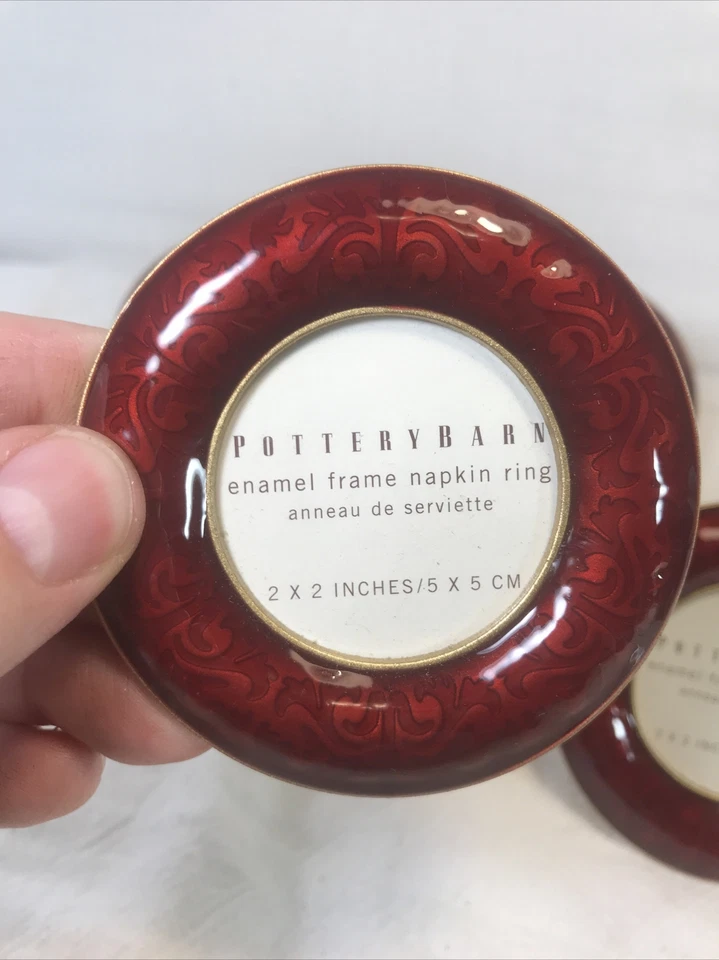 set of 5 Pottery Barn 2 x2 red enamel napking ring picture frames - Image 2 of 4